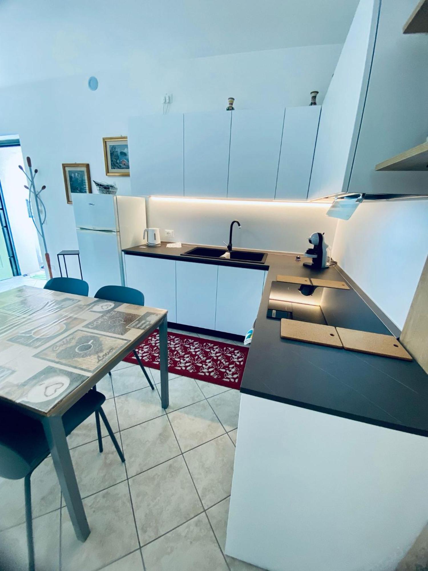 Alma Apartment Sirmione Zewnętrze zdjęcie