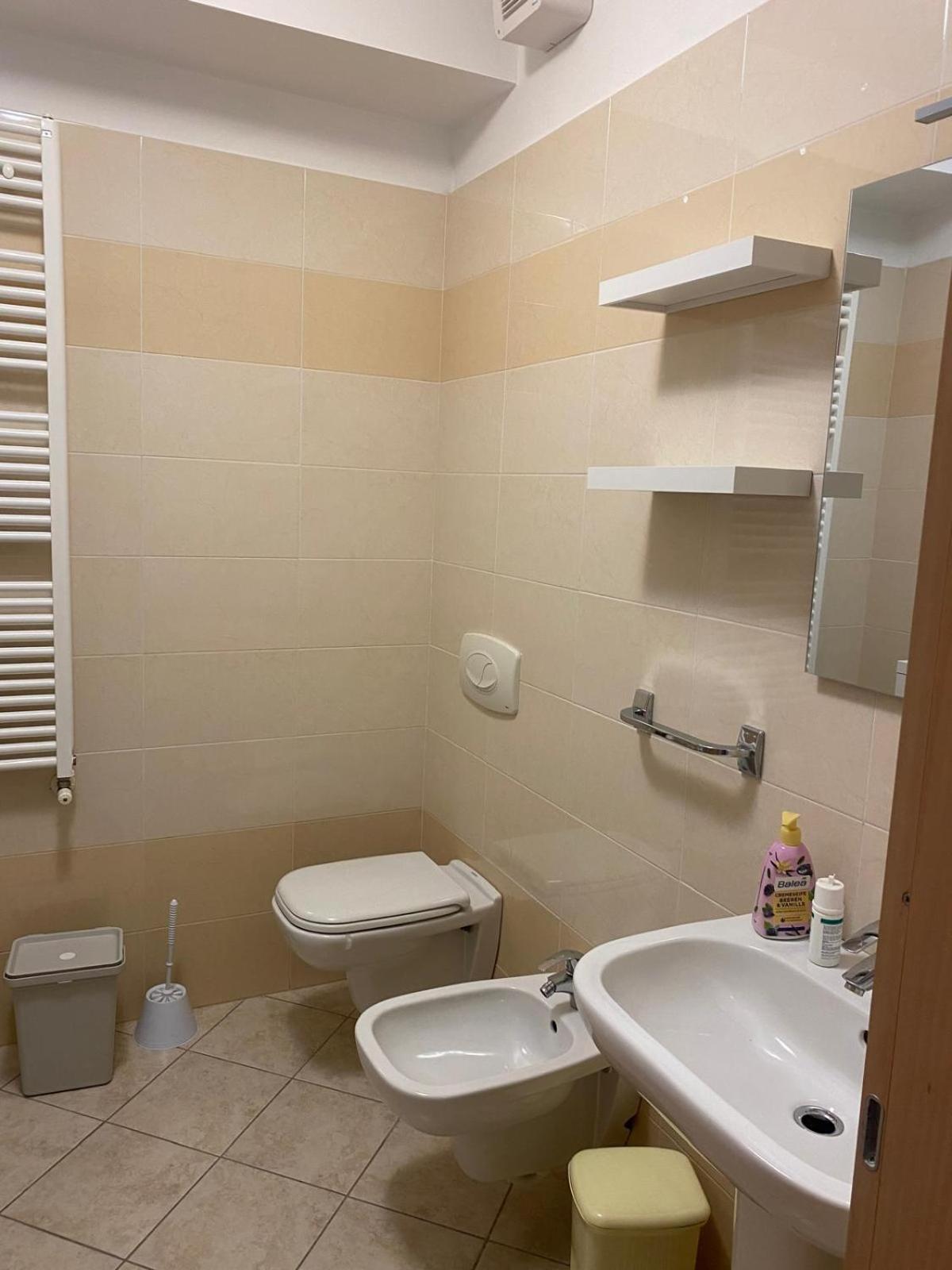 Alma Apartment Sirmione Pokój zdjęcie