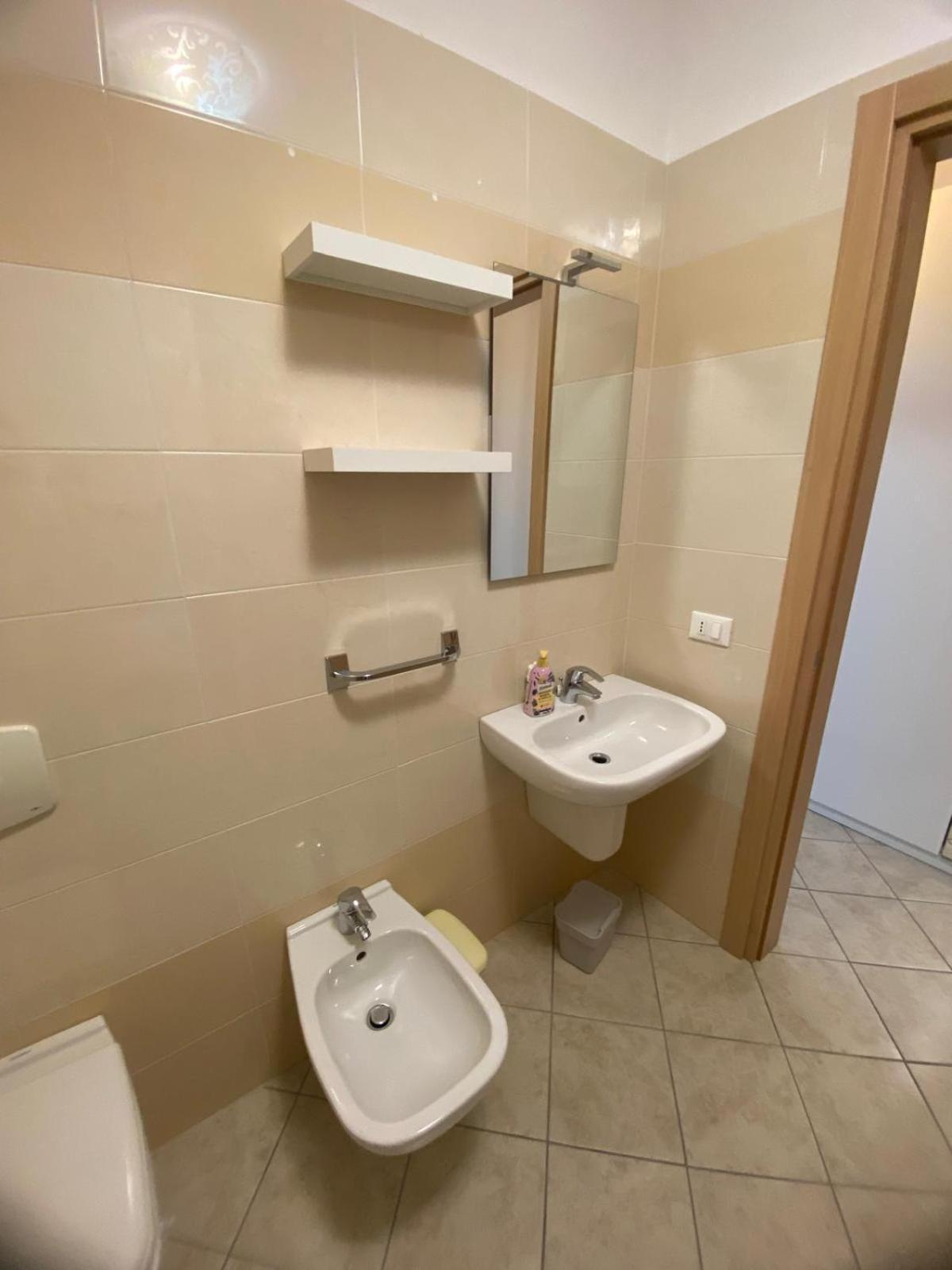 Alma Apartment Sirmione Pokój zdjęcie