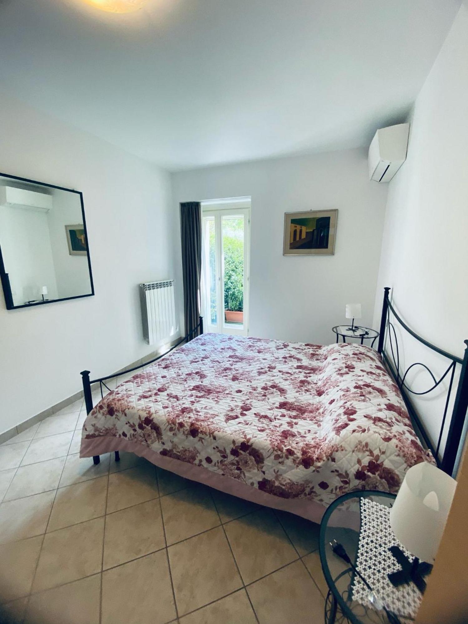 Alma Apartment Sirmione Pokój zdjęcie