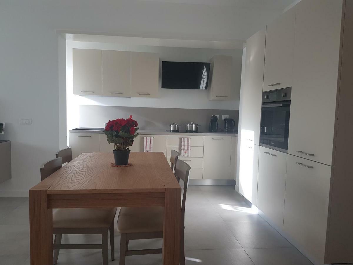 Alma Apartment Sirmione Zewnętrze zdjęcie