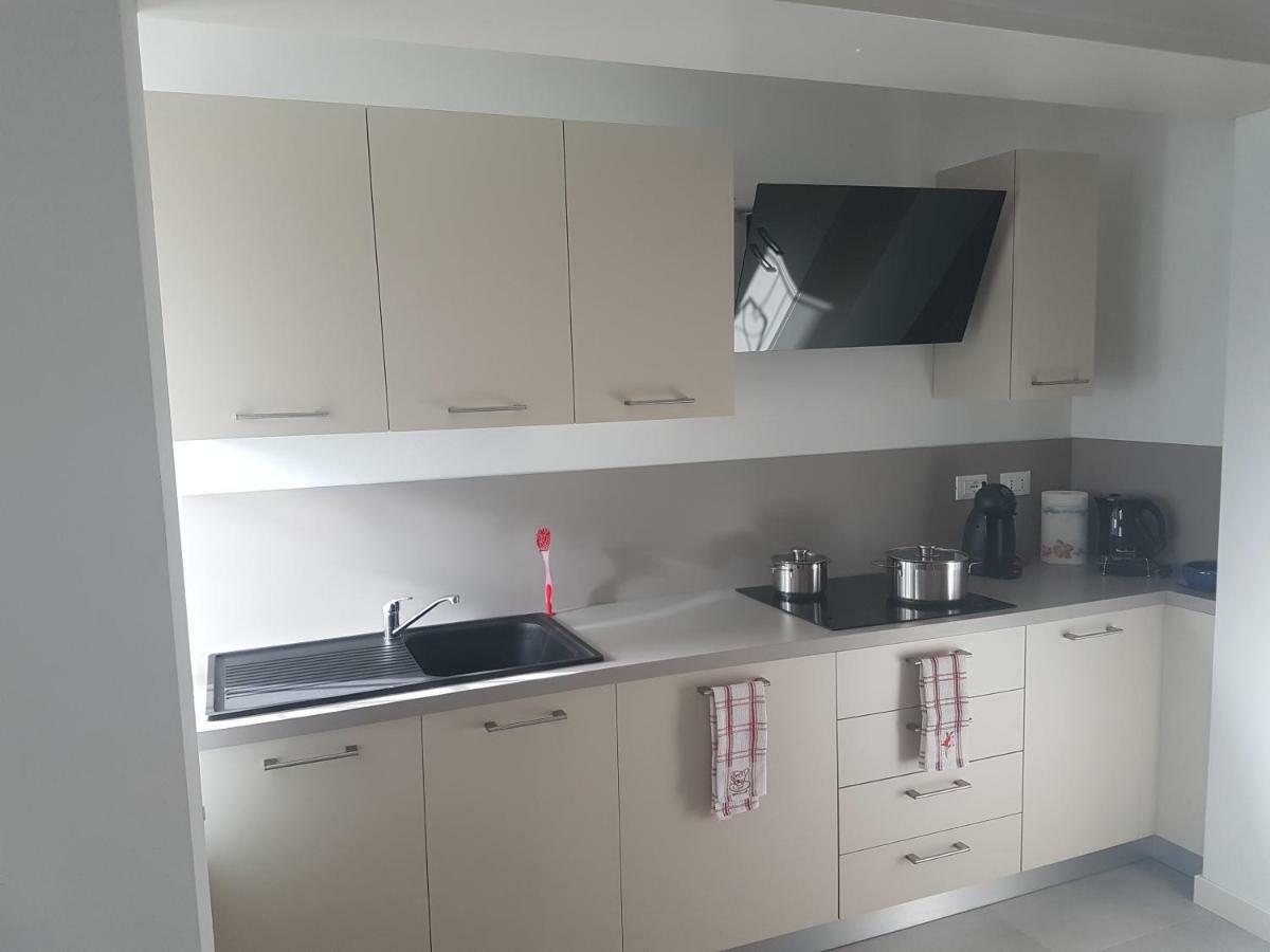 Alma Apartment Sirmione Zewnętrze zdjęcie
